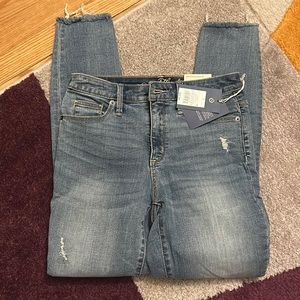 Universal Thread High-Rise Skinny Size 4
